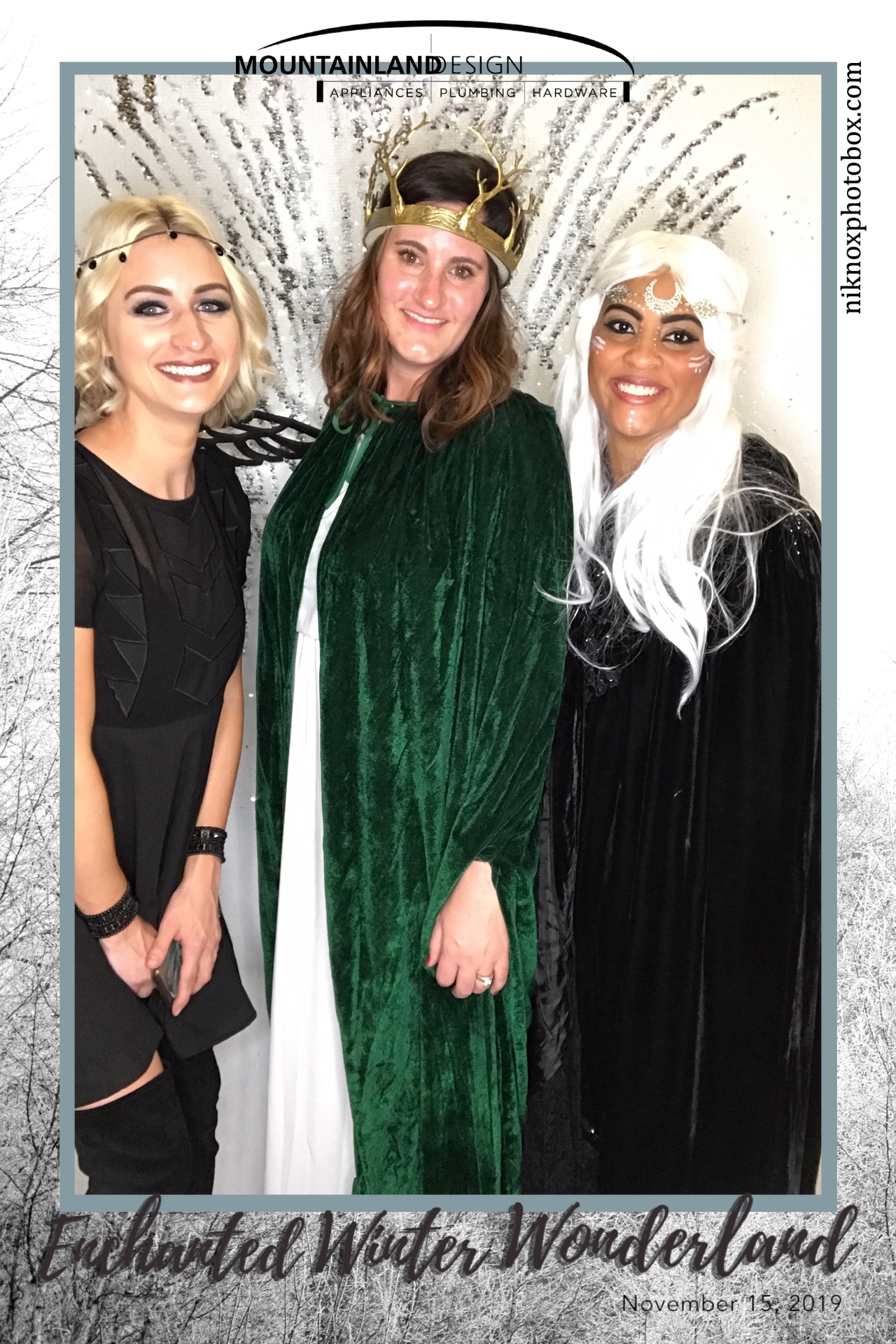 Enchanted Winter Wonderland | View more photos from the event at gallery.niknoxphotobox.com/u/NiKnox-Photo-Box/Enchanted-Winter-Wonderland